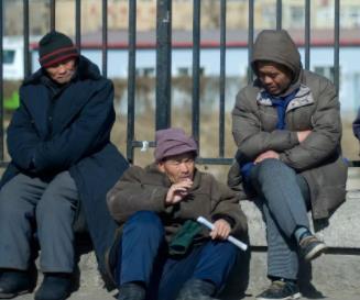 穷人应该怎么赚钱？如何才能变得和富人一样有钱