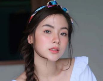 女生做美妆博主赚钱么？女生做美妆博主怎么赚钱？配图